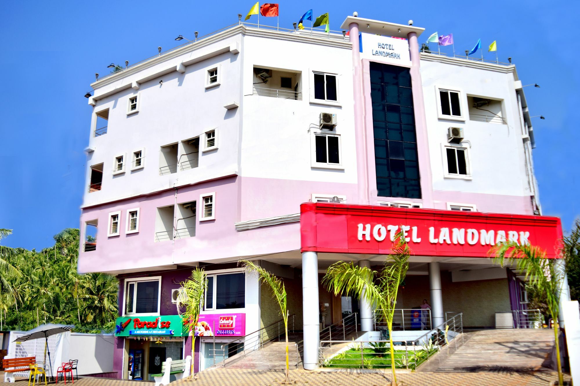 Hotel Landmark Bhubaneswar Exteriör bild